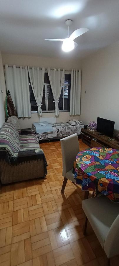 Em Copacabana 2 Quadras Da Hébergement de vacances *