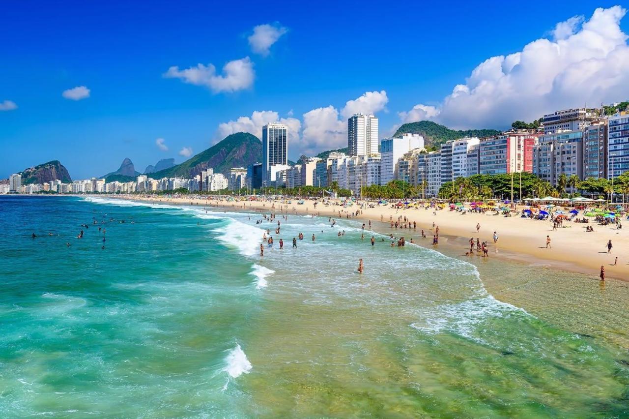 Em Copacabana 2 Quadras Da Hébergement de vacances *