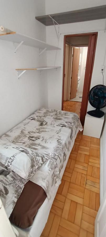 Em Copacabana 2 Quadras Da Hébergement de vacances