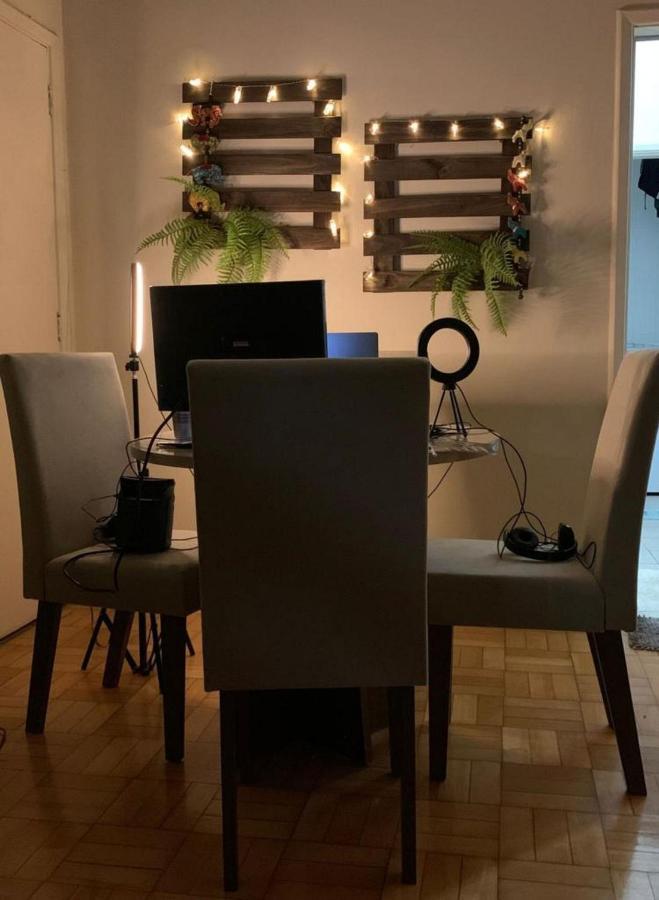 Em Copacabana 2 Quadras Da Hébergement de vacances